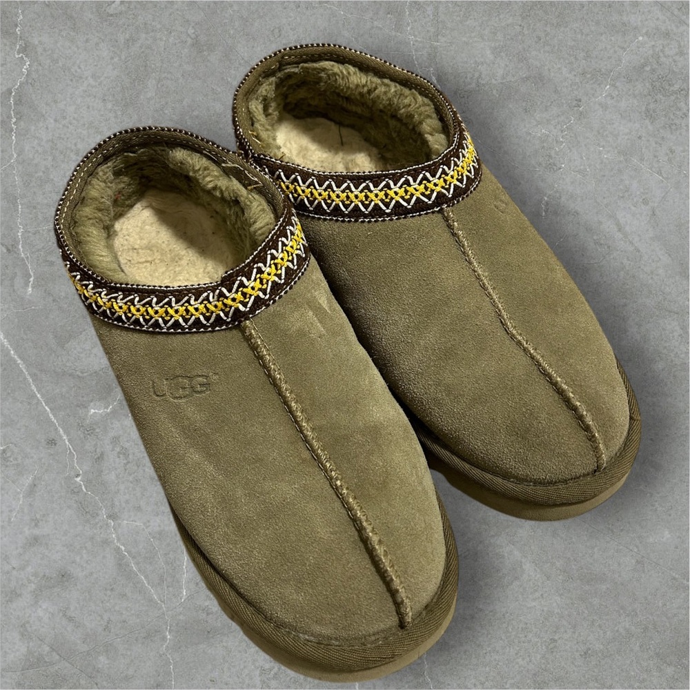Uggs Tasman
